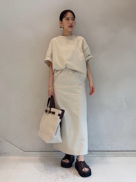 Mila Owenさん（レディース・158cm）の夏コーディネート
