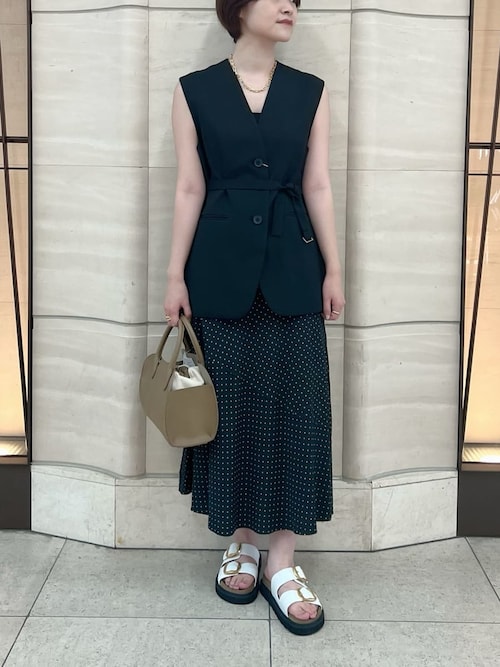 共ベルト付きオーバーサイズノーカラーベスト（その他アウター）｜Mila