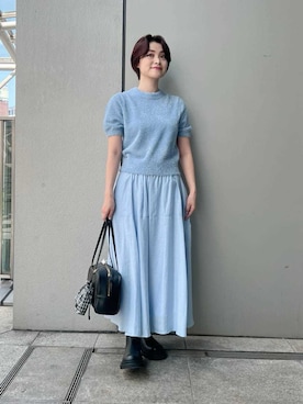 「アイテム（チャーム）」を使った、Mila Owenさん（レディース・165cm）の秋コーディネート