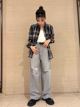 「アイテム（チューブトップ）」を使った、Mila Owenさん（レディース・155cm）の夏コーディネート
