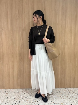 Mila Owenさんのコーディネート