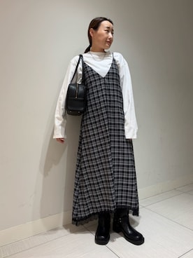 Mila Owenさん（レディース・155cm）の秋コーディネート