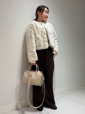 「アイテム（ノーカラージャケット）」を使った、Mila Owenさん（レディース・155cm）の秋コーディネート