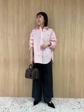 「Mila Owen（ミラオーウェン）のドライタッチ２タックワイドパンツ（その他パンツ、グレー系）」を使った、Mila Owenさんの春コーディネート