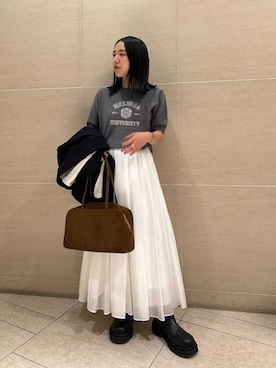 Mila Owenさん（レディース・151cm）の秋コーディネート