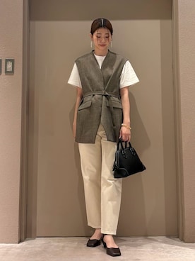 Mila Owenさんのコーディネート