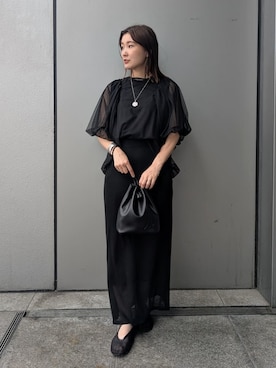 Mila Owenさんのコーディネート