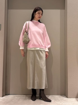 Mila Owenさん（レディース・169cm）の冬コーディネート