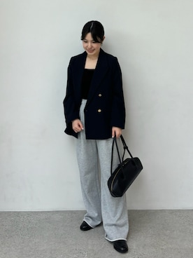 Mila Owenさんのコーディネート