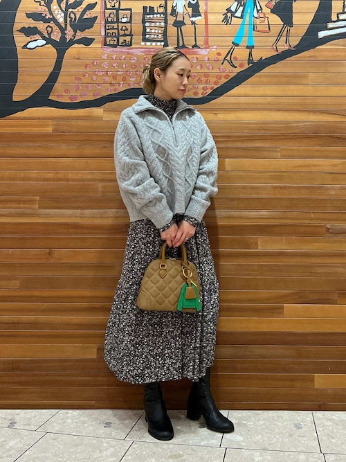 セール】アランブークレーハーフジップニットプルオーバー（ニット