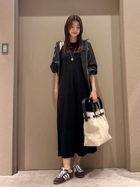 Mila Owenさんのコーディネート