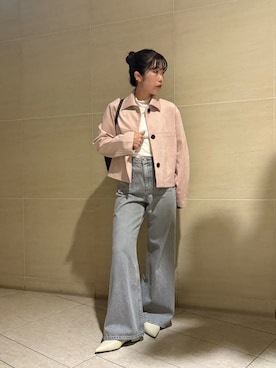 「アイテム（チューブトップ）」を使った、Mila Owenさん（レディース・155cm）の秋コーディネート