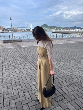「アイテム（オールインワン・サロペット）」を使った、まなかさん（レディース・156cm・20代）の秋コーディネート