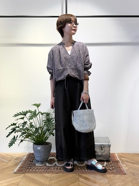 「アイテム（かごバッグ）」を使った、natsumiさん（レディース・166cm）の夏コーディネート