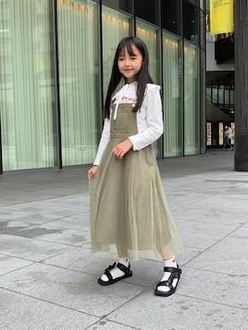 「Bee des Bee（ビーデスビー）のアイテム（サロペット/オーバーオール）」を使った、moatttyさん（キッズ・126cm）の夏コーディネート