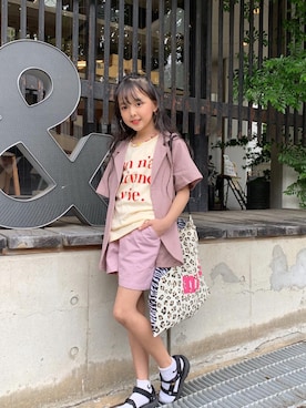 「Bee des Bee（ビーデスビー）のアイテム（パンツ）」を使った、moatttyさん（キッズ・126cm）の夏コーディネート