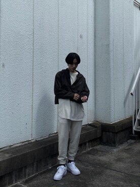 「A + TOKYO（エープラストウキョウ）のロングレングスサイドスリットTシャツ（Tシャツ/カットソー、ホワイト系）」を使った、shotaさん（メンズ・175cm）の冬コーディネート