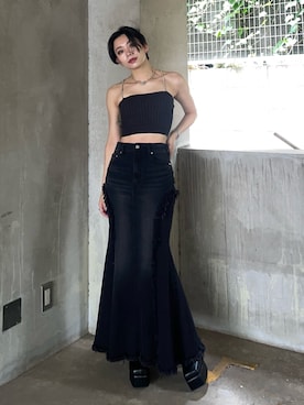 「アイテム（デニムスカート）」を使った、越後 穂乃香さん（レディース・150cm・20代）の夏コーディネート