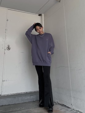 「アイテム（スウェット、パープル系）」を使った、越後 穂乃香さん（レディース・150cm）の秋コーディネート