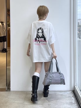「X-girl（エックスガール）のFACE AND SCRIPT MIX LOGO S/S BIG TEE DRESS（One piece dress、ホワイト系）」を使った、Emiruさん（レディース・165cm）の夏コーディネート