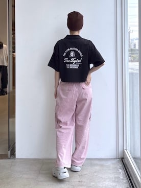 「X-girl（エックスガール）のFADED EASY CARGO PANTS（Cargo trousers、ピンク系）」を使った、Emiruさん（レディース・165cm）の夏コーディネート