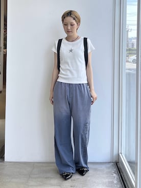 「X-girl（エックスガール）のHARD DISTRESSED RELAX EASY PANTS（Pants、ブルー系）」を使った、Emiruさん（レディース・165cm）の夏コーディネート