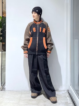 「X-girl（エックスガール）のWAIST ADJUSTABLE WIDE TUCK PANTS（スラックス）」を使った、Emiruさん（レディース・165cm）の秋コーディネート