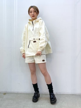 「ルーズソックス」｜「アイテム（ブルゾン）」を使った、小島えみるさん（レディース・165cm）の冬コーディネート