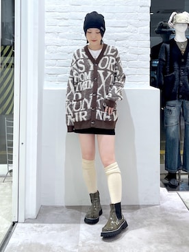 「アイテム（デニムスカート）」を使った、Emiruさん（レディース・165cm）の秋コーディネート