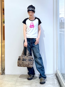 「X-girl（エックスガール）の2WAY DRUM BAG（ショルダーバッグ、ベージュ系）」を使った、Emiruさん（レディース・165cm）の春コーディネート
