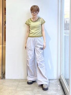 「X-girl（エックスガール）のFACE LABEL TRACK PANTS（その他パンツ、グレー系）」を使った、Emiruさん（レディース・165cm）の春コーディネート