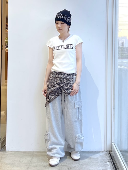 RHINESTONE DECORATIVE SCRIPT LOGO BEANIE（ニットキャップ/ビーニー