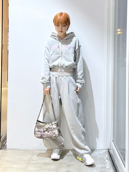 ☆ピンクxs PIGMENT DYED SCRIPT LOGO COMPACT ZIP UP SWEAT HOODIE（パーカー