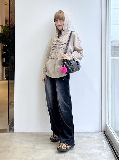 MULTI POCKET FADED FAUX LEATHER BAG（ショルダーバッグ）｜X-girl