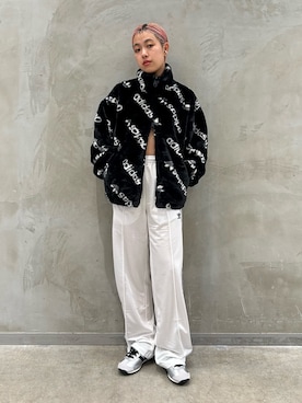 「adidas（アディダス）のアイテム（その他パンツ）」を使った、AIさん（レディース・160cm）の秋コーディネート
