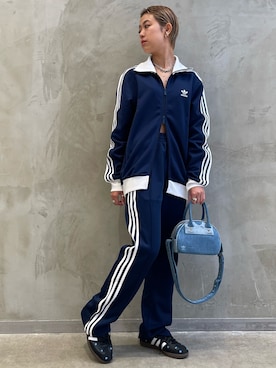 「adidas（アディダス）のサンバ OG / Samba OG / アディダスオリジナルス adidas Originals（スニーカー）」を使った、AIさん（レディース・160cm）の秋コーディネート