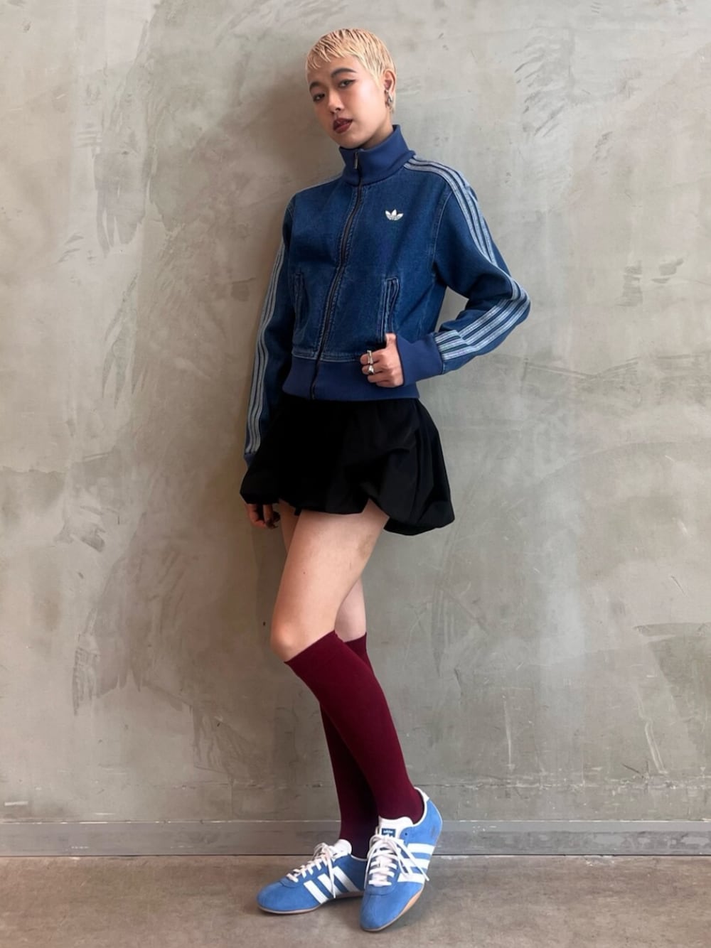 adidasアディカラー デニムレディース アディダス ジャージ トラックトップ adidas（アディダス）の「アディカラー デニム トラックトップ