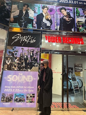 「LOOSE（ルース）のアイテム」を使った、towa281222さん（メンズ・174cm）の春コーディネート