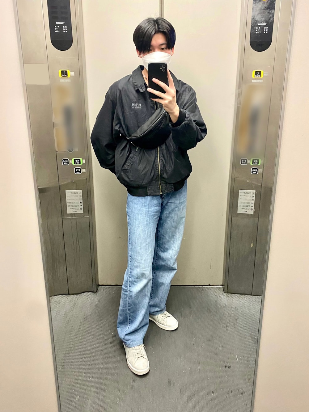 素人パンモロ デニムパンツを使った「自撮り素人」の人気ファッションコーディネート - WEAR