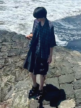 「Au BANNISTER（オゥバニスター）の【WEB限定】グルカサンダル（サンダル、ブラック系）」を使った、natsukiさん（メンズ・177cm）の秋コーディネート
