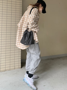 「チェック柄に恋してる」｜「アイテム（キャップ）」を使った、Katieさん（レディース・155cm）の春コーディネート