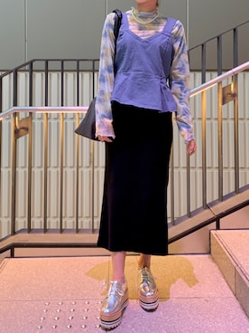 「Jeffrey Campbell（ジェフリーキャンベル）のアイテム（スニーカー）」を使った、Katieさん（レディース・155cm）の秋コーディネート