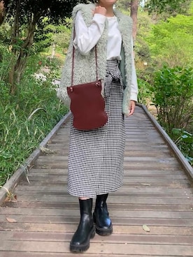 「emi+（エミプラス）のアイテム（その他アウター）」を使った、Katieさん（レディース・155cm）の春コーディネート