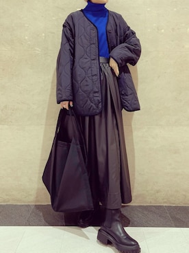 「レザースカート」｜「アイテム（ノーカラージャケット）」を使った、YUCO(ユコ)さん（レディース・163cm）の秋コーディネート