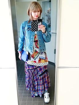 「柄×柄」｜「アイテム（デニムジャケット）」を使った、稲妻アスリートさん（レディース・165cm）の春コーディネート