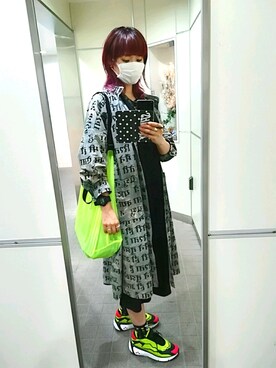 「チャイハネ（チャイハネ）のアイテム（シャツワンピース）」を使った、稲妻アスリートさん（レディース・165cm）の秋コーディネート
