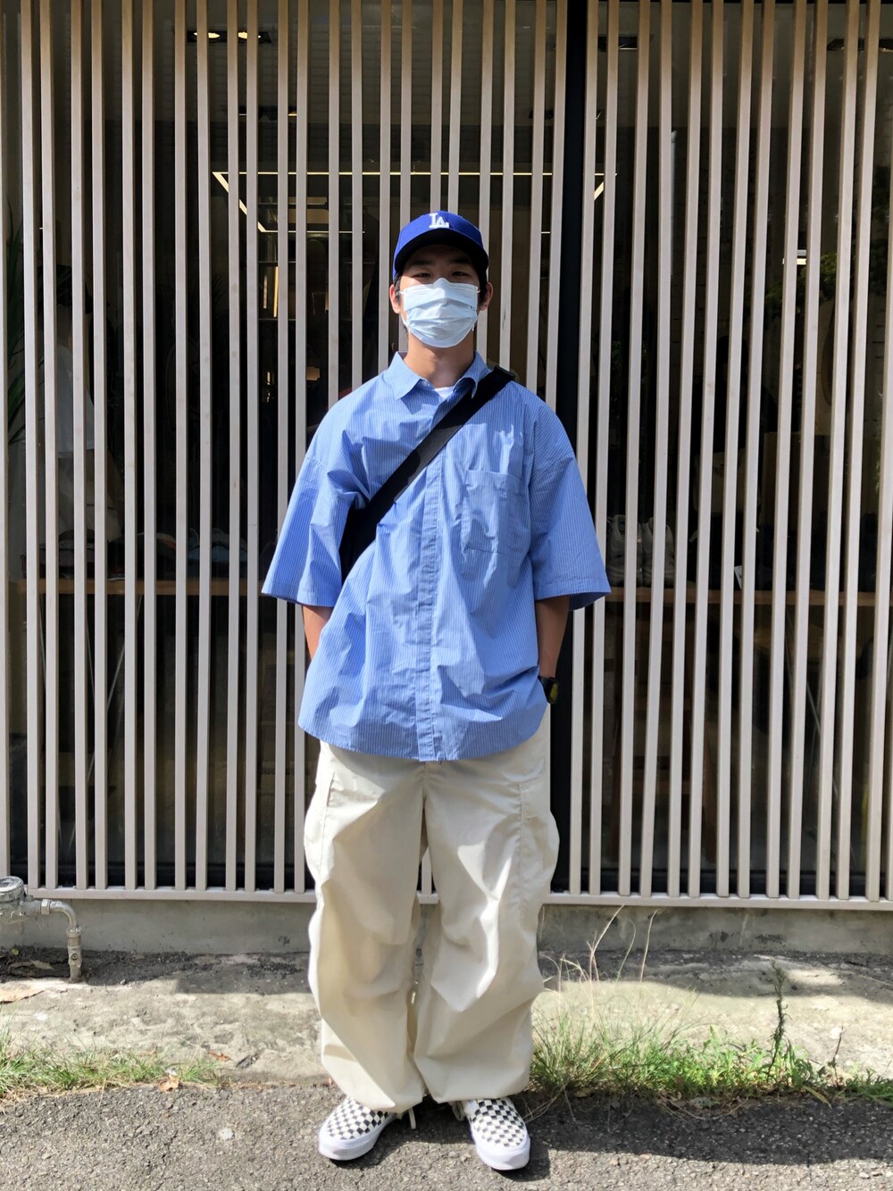 「NEW ERAのアイテム（帽子、ブルー系）」を使った、dannyfreshさん（メンズ・175cm）の秋コーディネートの1枚目の写真