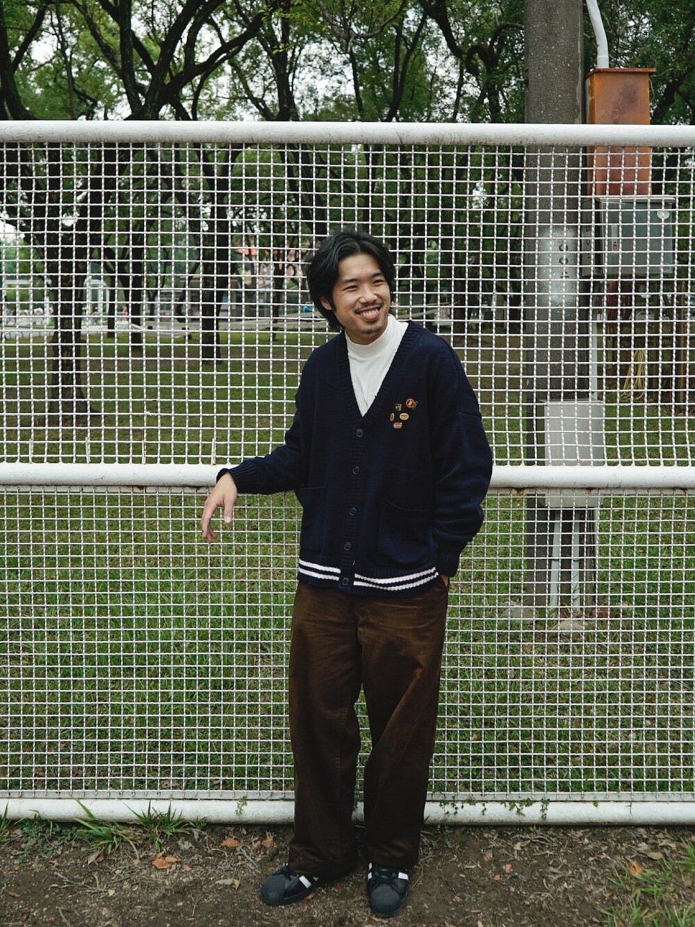 「URBAN RESEARCHのアイテム（パンツ、ブラウン系）」を使った、dannyfreshさん（メンズ・175cm）の秋コーディネートの1枚目の写真