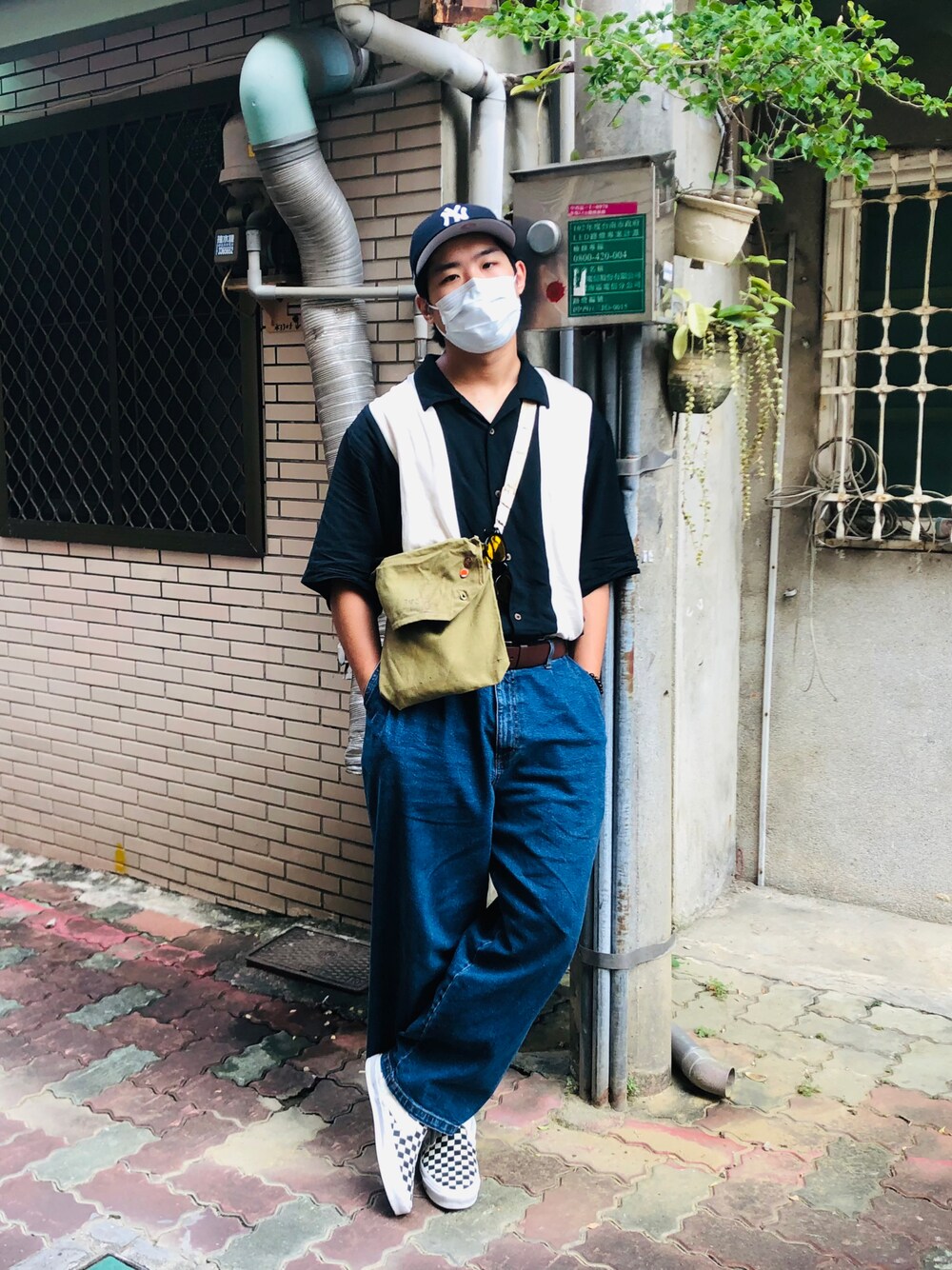 「BEAMSのアイテム（帽子、ブルー系）」を使った、dannyfreshさん（メンズ・175cm）の秋コーディネートの1枚目の写真