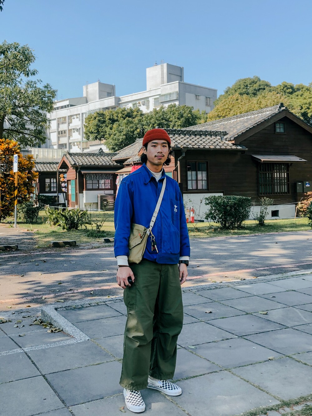 「VINTAGEのアイテム（パンツ、グリーン系）」を使った、dannyfreshさん（メンズ・175cm）の冬コーディネートの1枚目の写真